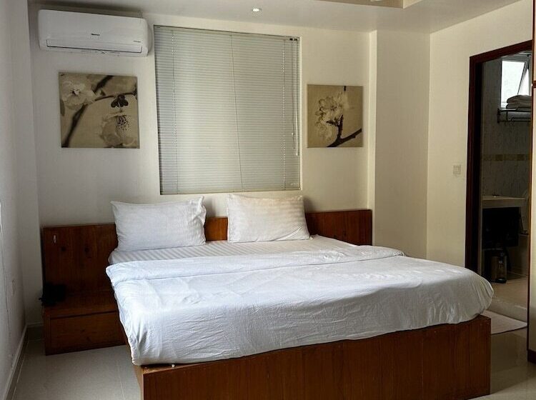 هتل Pine Lodge Maldives