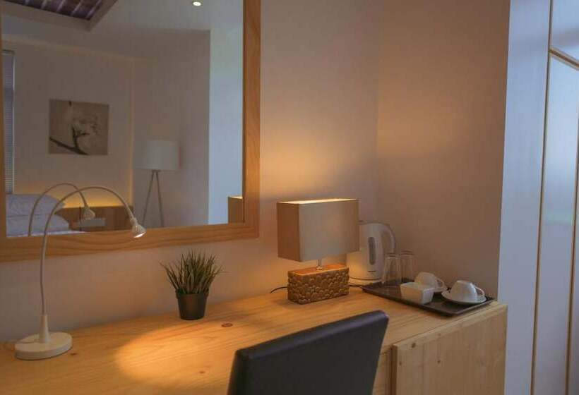 هتل Pine Lodge Maldives