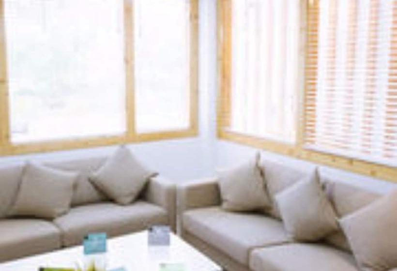 هتل Pine Lodge Maldives