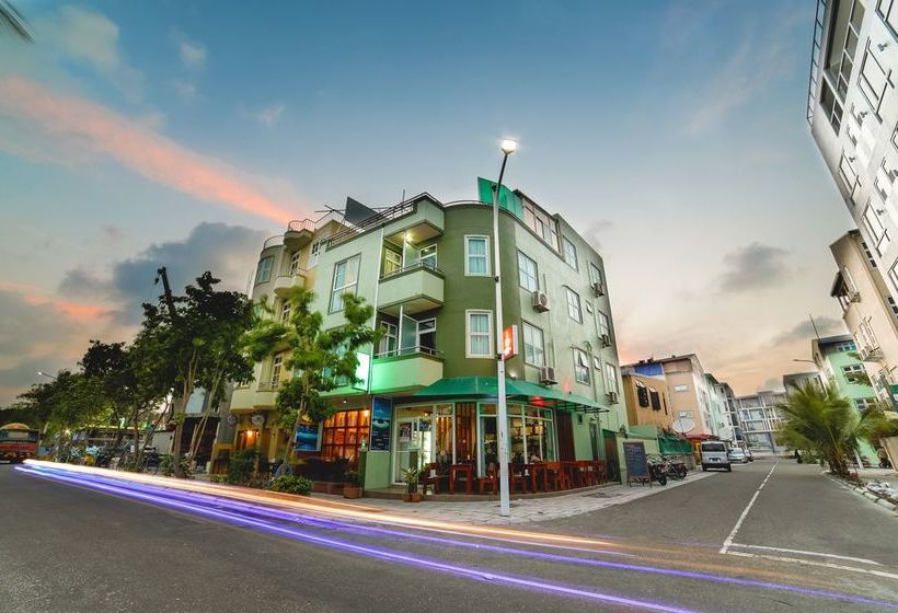 هتل Relax Beach Inn