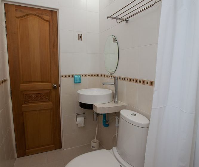 هتل Relax Beach Inn