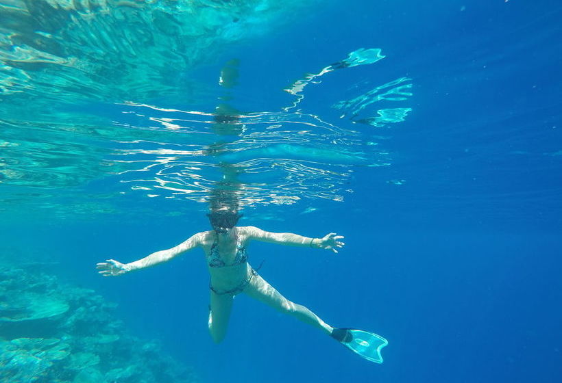 هتل Relax Beach Inn