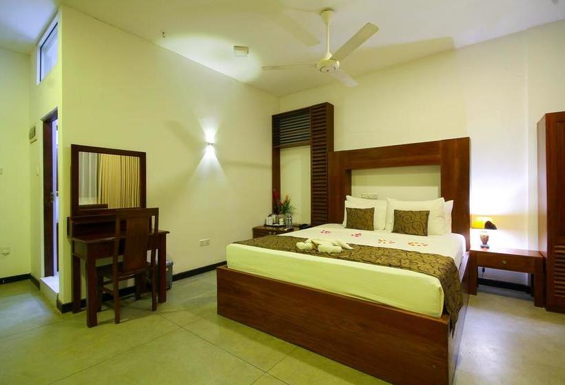 Отель Sevonra Garden