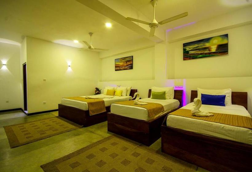 Отель Sevonra Garden