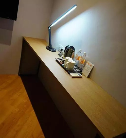 Super 8 Hotel @ Bayan Baru