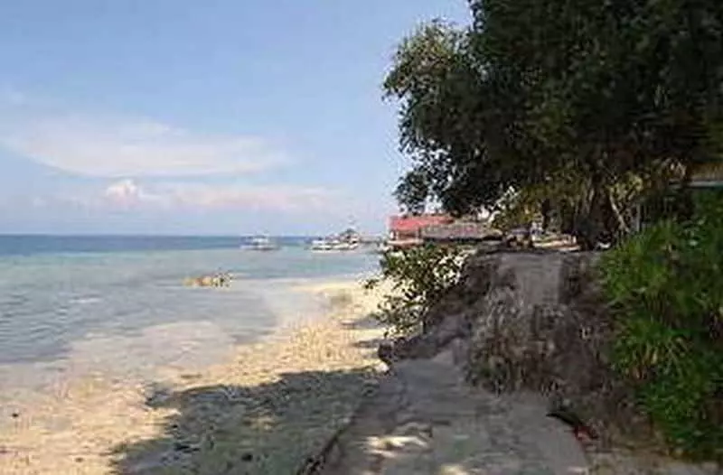 Marcosas Cottages Resort