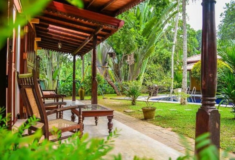 بنسيون Araliya Garden