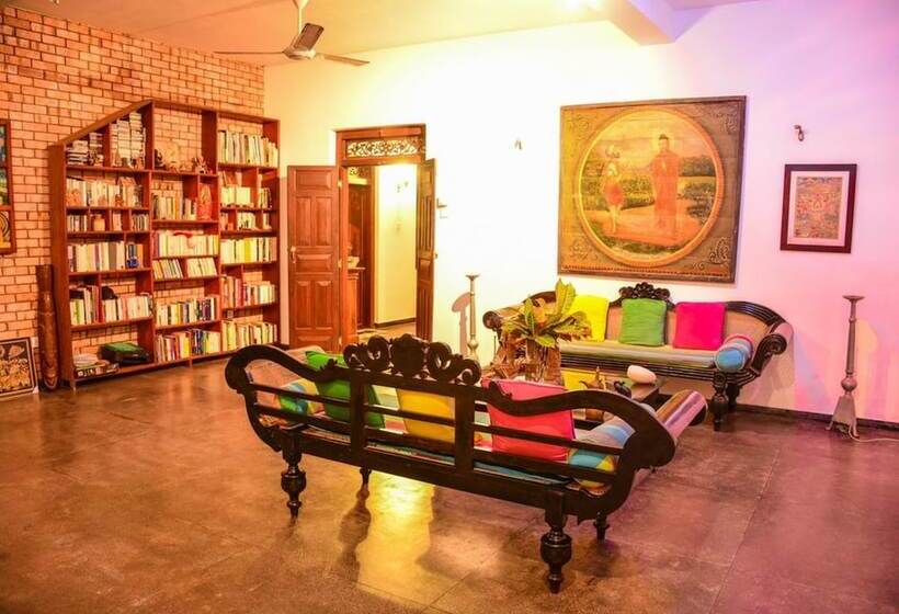 بنسيون Araliya Garden