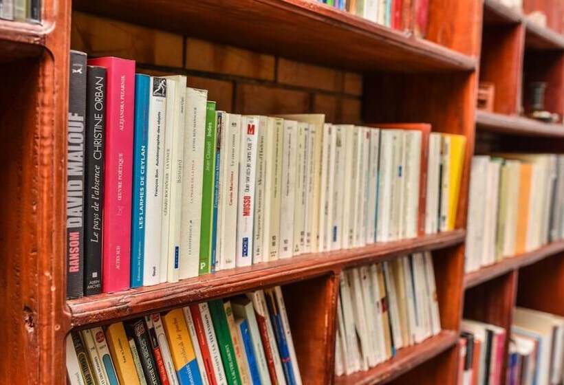 بنسيون Araliya Garden