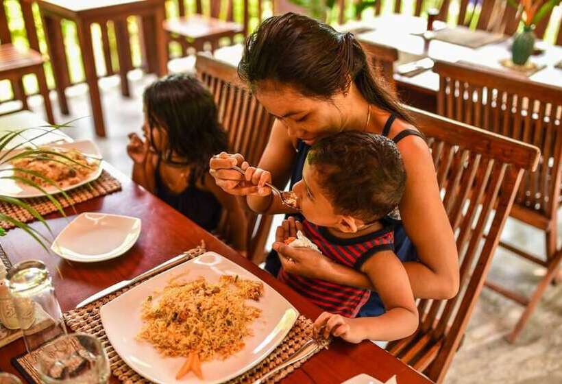 بنسيون Araliya Garden