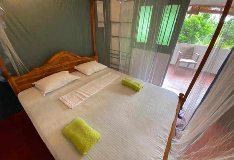 بنسيون Asanka Surf House & Resturant