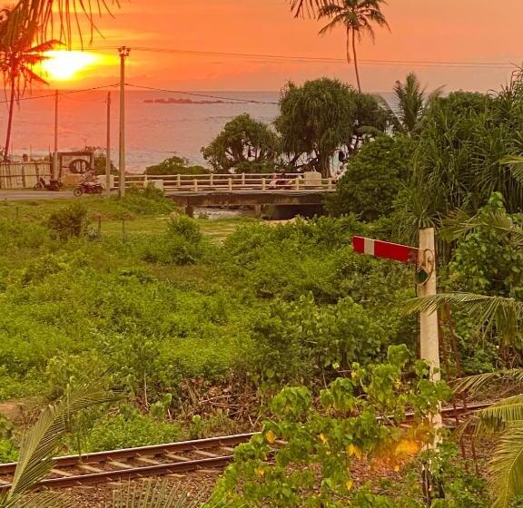 بنسيون Asanka Surf House & Resturant