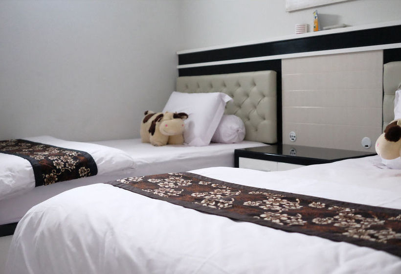 ペンション Rumah Kecil Jatirejo