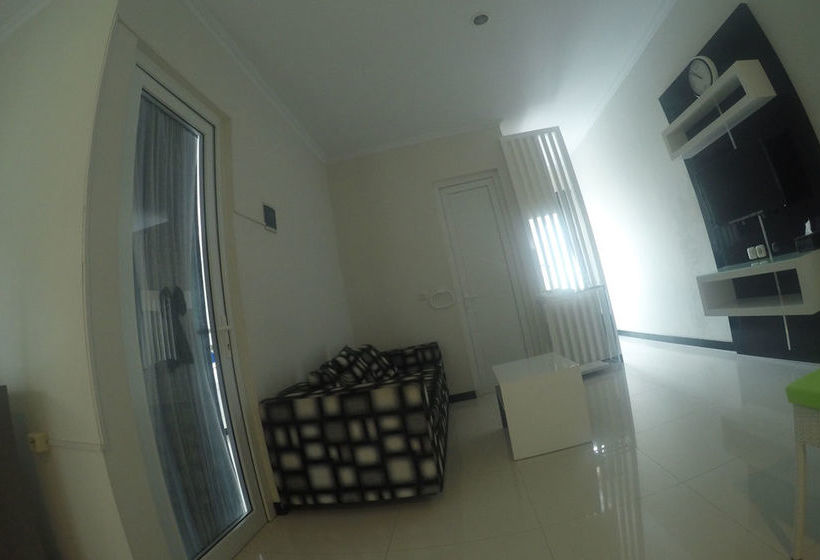 ペンション Rumah Kecil Jatirejo