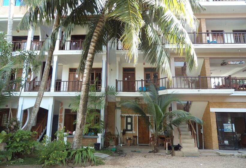 Pensió Sky Garden Mini