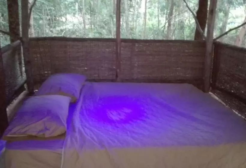 Thuyhouse Resort