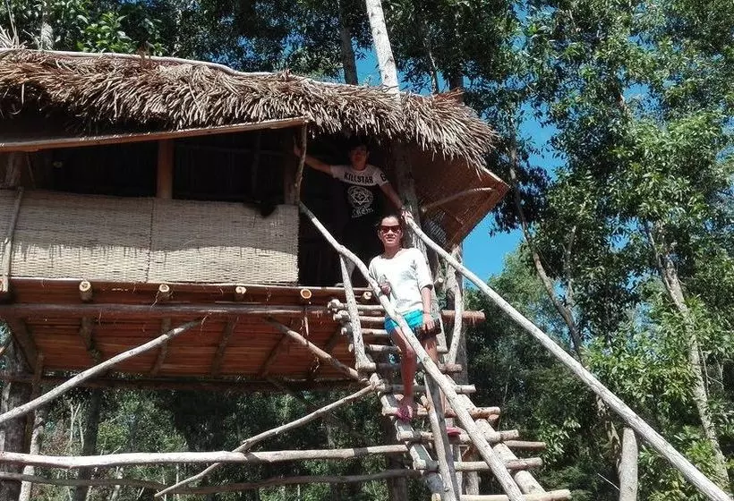 Thuyhouse Resort