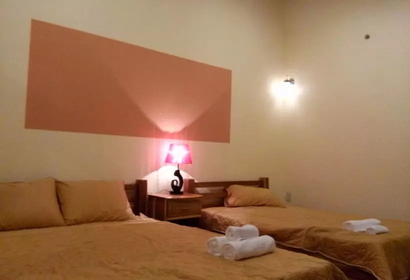 Thuyhouse Resort