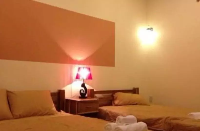 Thuyhouse Resort