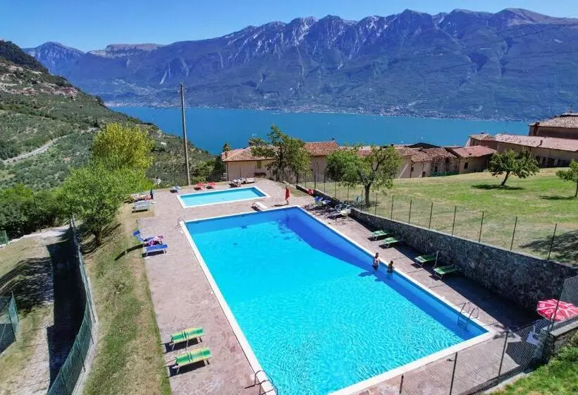 ホテル Garnì Al Poggio