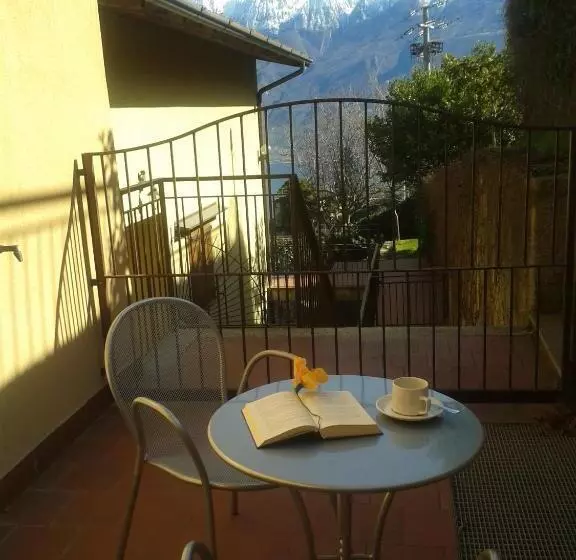 ホテル Garnì Al Poggio