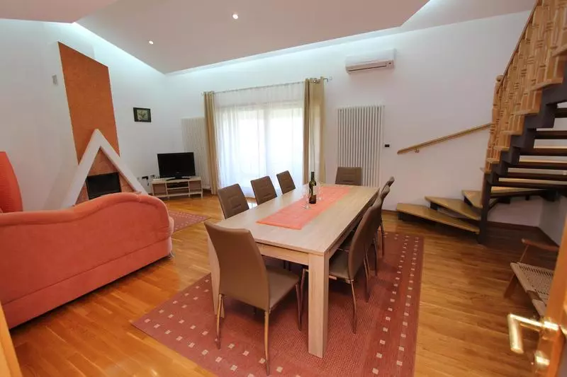 ホテル Apartment Villa Nera