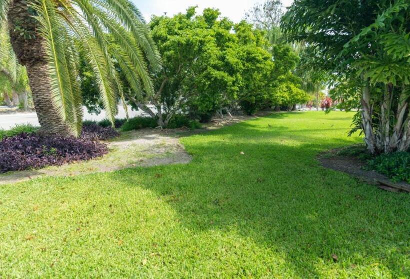 호텔 Caloosa Cove Resort