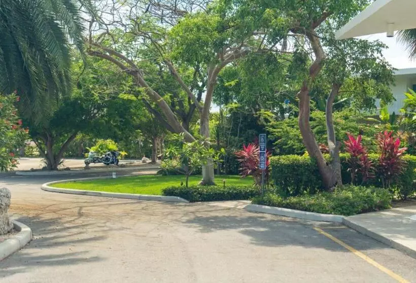 ホテル Caloosa Cove Resort