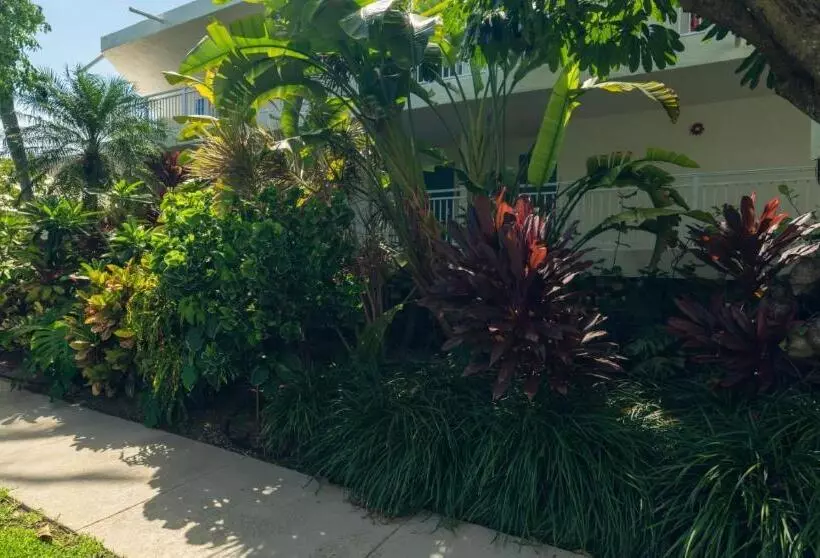 ホテル Caloosa Cove Resort