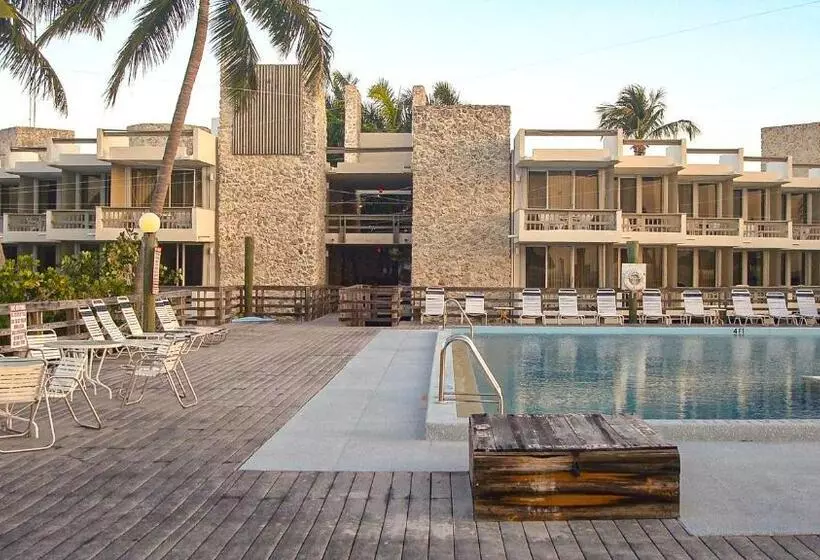 ホテル Caloosa Cove Resort