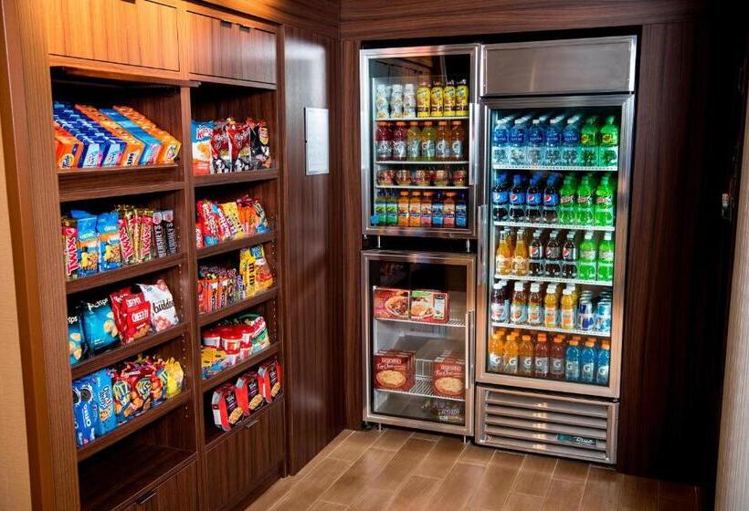 فندق Fairfield Inn & Suites By Marriott Cincinnati Uptown/university Area