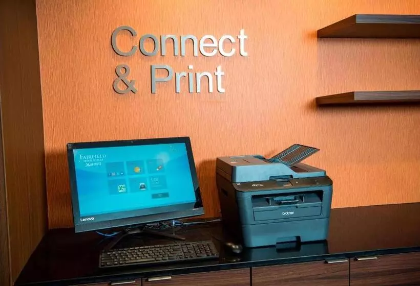 ホテル Fairfield Inn & Suites By Marriott Cincinnati Uptown/university Area