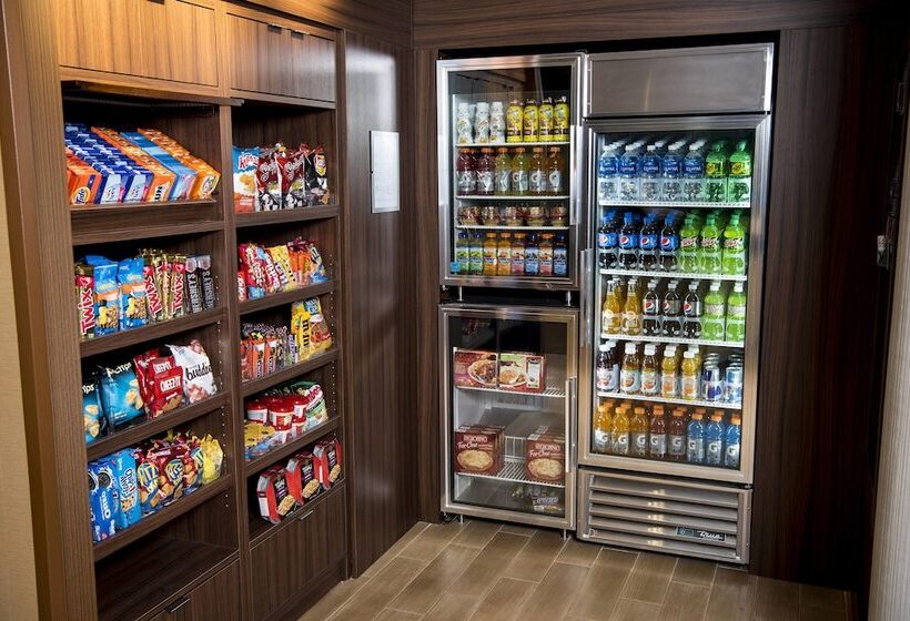 فندق Fairfield Inn & Suites By Marriott Cincinnati Uptown/university Area