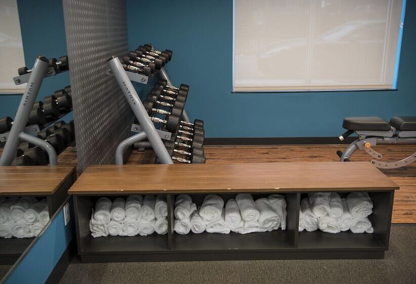 فندق Fairfield Inn & Suites By Marriott Cincinnati Uptown/university Area