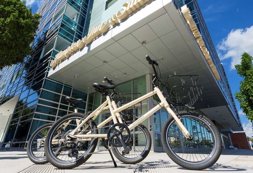 בית מלון כפרי Hampton Inn & Suites Santa Monica