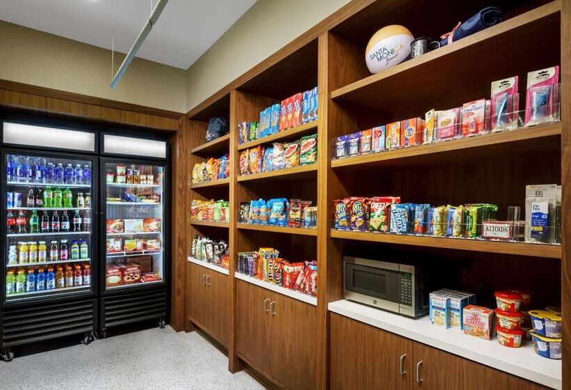 בית מלון כפרי Hampton Inn & Suites Santa Monica