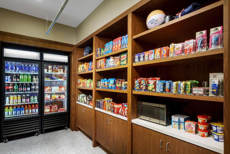 בית מלון כפרי Hampton Inn & Suites Santa Monica