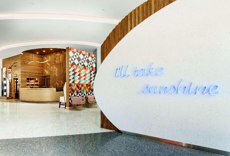 בית מלון כפרי Hampton Inn & Suites Santa Monica