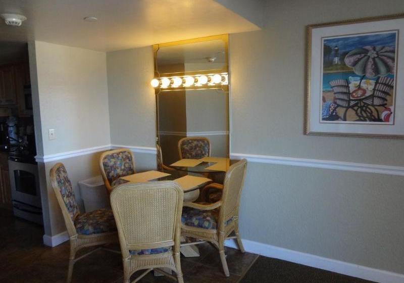 فندق Lighthouse Cove Resort