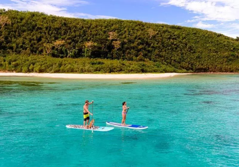 Hotelli Mantaray Island Resort