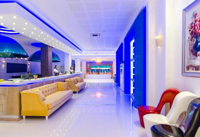 호텔 Phoenicia Luxury