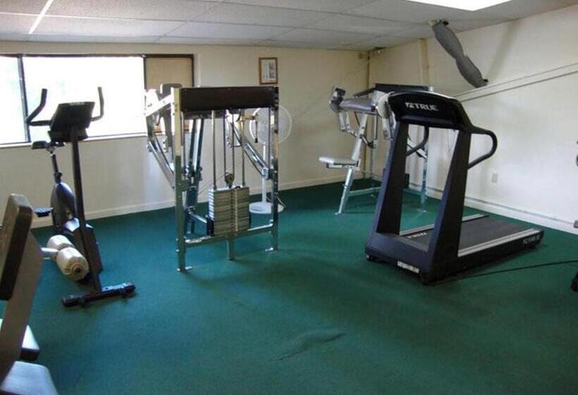 فندق Roundhouse Resort