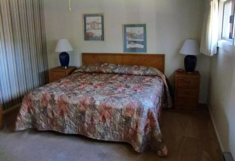 Hotelli Roundhouse Resort