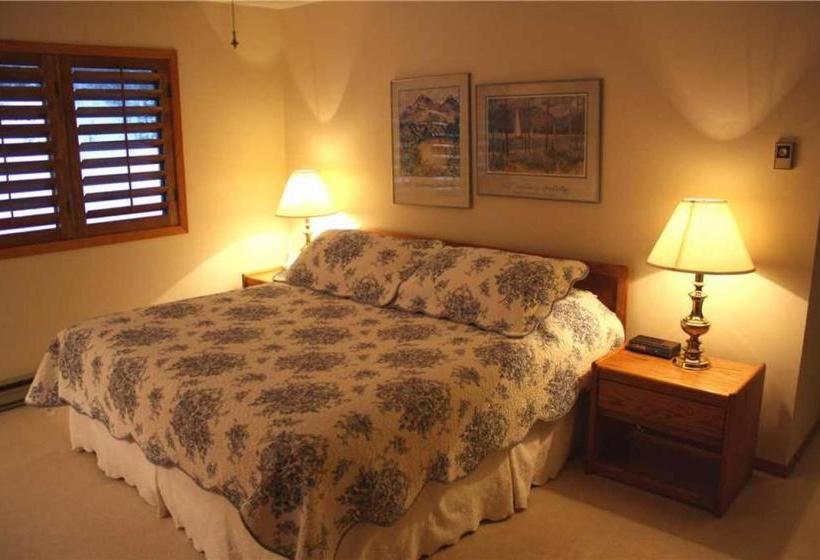 فندق Woods Manor 101a