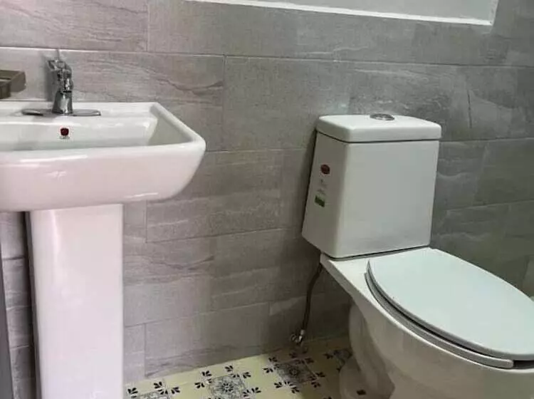 پانسیون El Suburbio   Serapio Rendon
