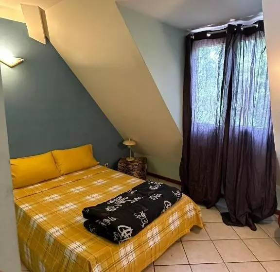 پانسیون Entre Deux Hotes