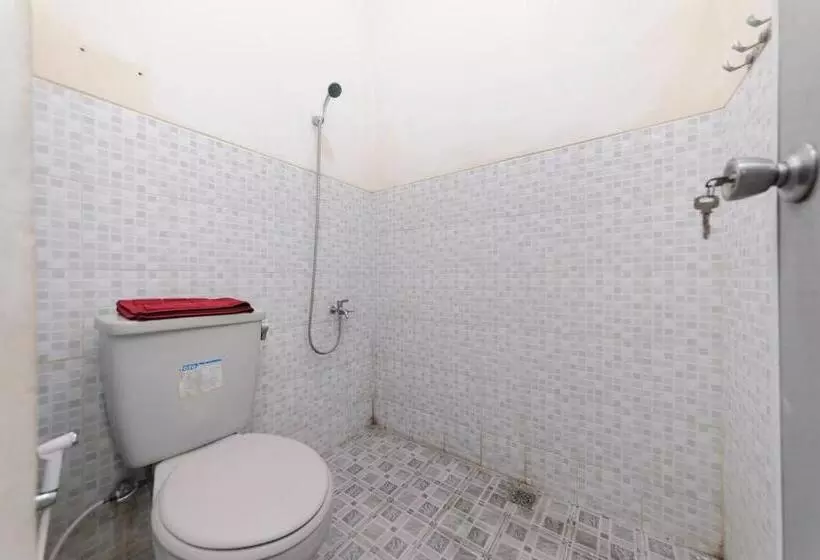 Majatalo Reddoorz At Meruya Utara