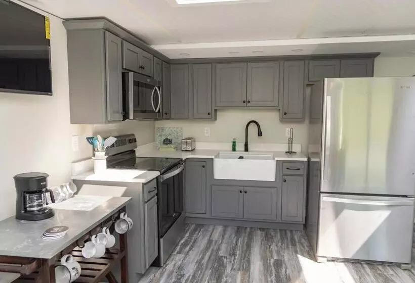 Retkeilymaja Stony Fork Inn