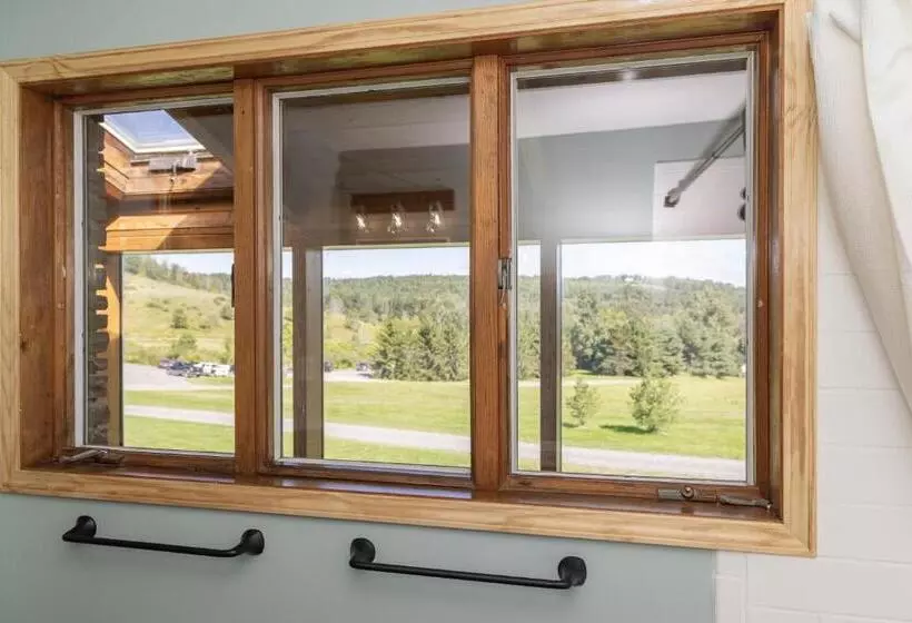 Retkeilymaja Stony Fork Inn