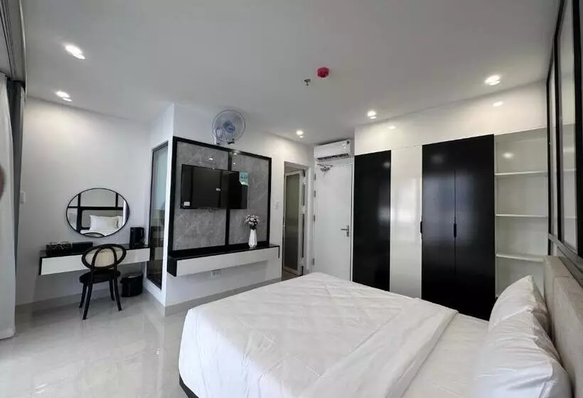 هتل Ana S House